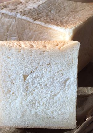 はちみつ生クリームのリッチ食パン-レシピのメイン写真