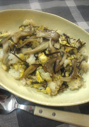 ✿舞茸☆塩こんぶチャーハン✿-レシピのメイン写真