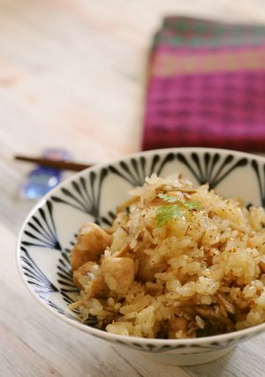 こんにゃく米で作る鶏ごぼうごはん-レシピのメイン写真