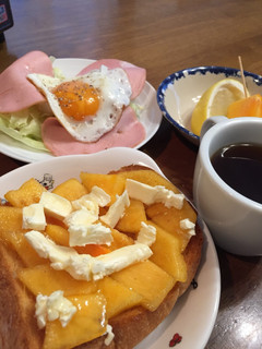 柿とクリームチーズのトースト-レシピのメイン写真