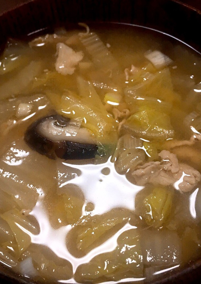 豚肉と白菜ときのこの味噌汁-レシピのメイン写真