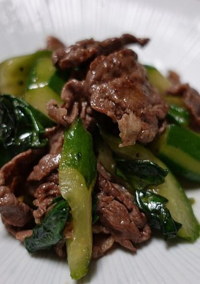 つるむらさきと胡瓜、牛肉の炒め物-レシピのメイン写真