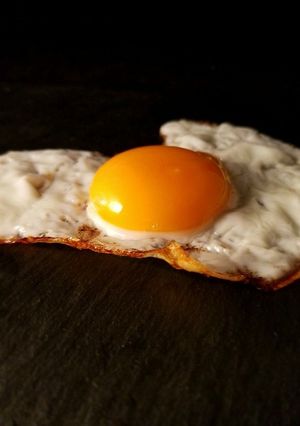 スゴ技!絶品カリッと目玉焼き-レシピのメイン写真