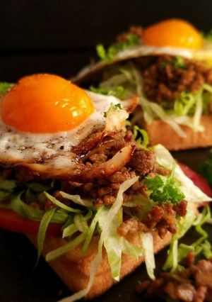 簡単！ひき肉料理！タコスのっけトースト-レシピのメイン写真