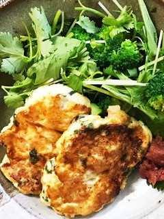 海老と豆腐の糖質制限フワフワハンバーグ-レシピのメイン写真