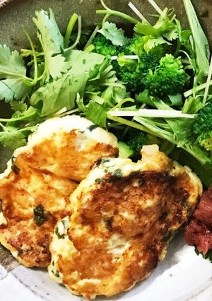 海老と豆腐の糖質制限フワフワハンバーグ-レシピのメイン写真
