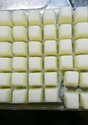 離乳食にも便利！冷凍ヨーグルトキューブ-レシピのメイン写真