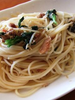 春菊と梅の和風パスタ-レシピのメイン写真