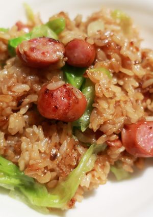 レタスの食感と醤油の香り＠黒チャーハン-レシピのメイン写真