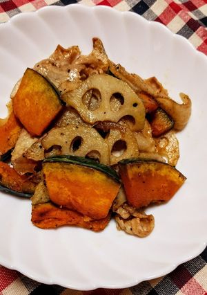 レンコンとかぼちゃの♪バター醤油炒め♥-レシピのメイン写真