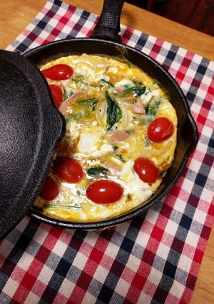 ほうれん草とトマトの♪オープンオムレツ♥-レシピのメイン写真