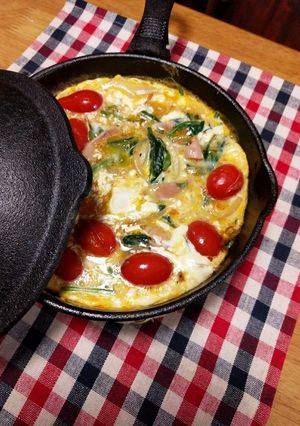 ほうれん草とトマトの♪オープンオムレツ♥-レシピのメイン写真