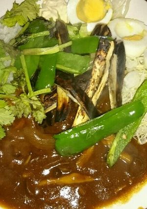焼き野菜カレーにパクチー乗せ-レシピのメイン写真