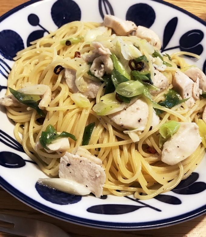 簡単！鶏肉と長ネギ♡ペペロンチーノパスタ by ろきこ 【クックパッド