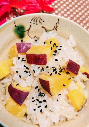 もち米と隠し味に蜂蜜の♪さつま芋御飯♪-レシピのメイン写真