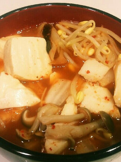 タラ、豆腐、野菜、キノコたっぷりのチゲ-レシピのメイン写真