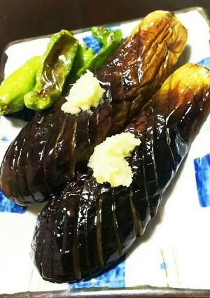 宅飲み☆シンプル焼きなす生姜を添え-レシピのメイン写真