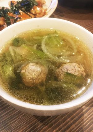 やさしい味！レタスと肉団子のスープ-レシピのメイン写真
