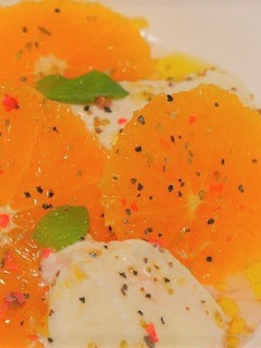 オレンジとモッツァレラチーズのカプレーゼ-レシピのメイン写真