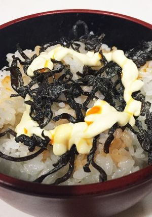 飲んだ後のちょい食べ昆布マヨラー油ご飯-レシピのメイン写真