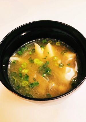きのこダシが出て美味しい＊舞茸のお味噌汁-レシピのメイン写真