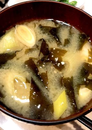 白ネギとわかめの味噌汁-レシピのメイン写真