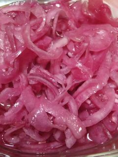 柚子果汁で作る‥「色鮮やか酢タマネギ」-レシピのメイン写真