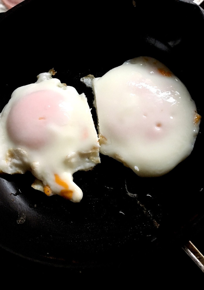卵1個で2個の目玉焼き-レシピのメイン写真
