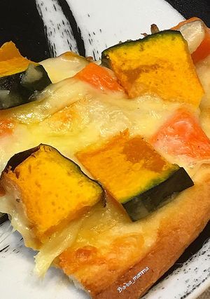 グラタンリメイクのおうちピザ-レシピのメイン写真