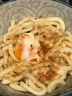 レンジで簡単!温玉の釜玉うどん!-レシピのメイン写真