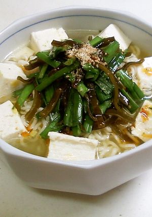 豆腐ニラのがごめ昆布でネバとろラーメン塩-レシピのメイン写真