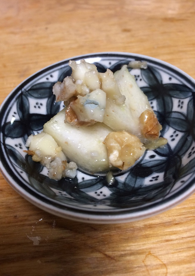 洋梨とくるみの青カビチーズ 和え-レシピのメイン写真
