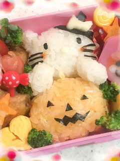 ハロウィンキャラ弁☆キティちゃん♪-レシピのメイン写真