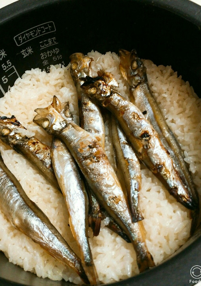 炊飯器炊き込みご飯★ししゃも-レシピのメイン写真