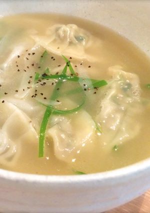 ２番出汁で鶏ガラ白湯〜コク旨餃子スープ-レシピのメイン写真