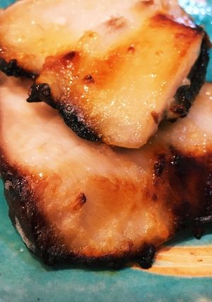 皮は香ばしく身はふっくら ぶりの塩麹焼き-レシピのメイン写真