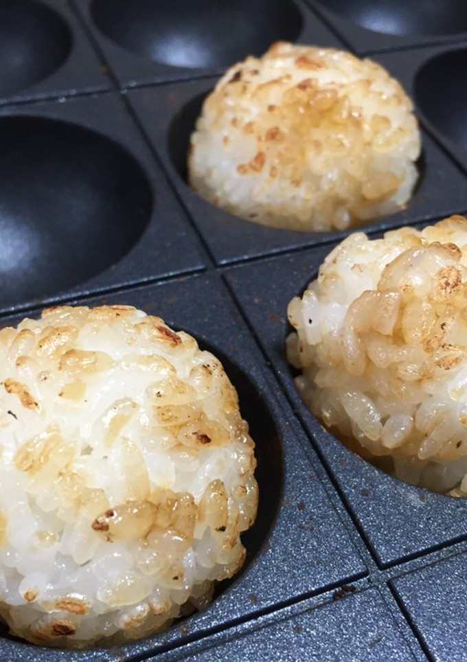 たこ焼き器で焼きおにぎり♪-レシピのメイン写真