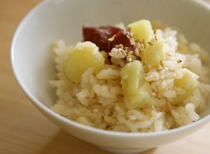さつまいもまるごとご飯【ゴマ油味】-レシピのメイン写真
