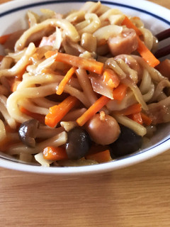 子供とお昼に(*´︶`*)簡単焼うどん-レシピのメイン写真
