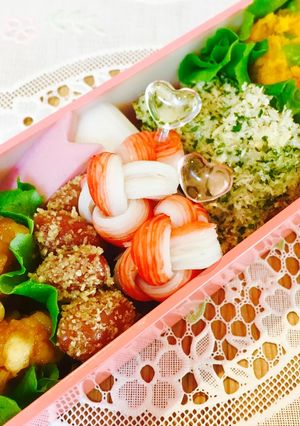 弁当・おせちに♡かわいいカニカマ三つ編み-レシピのメイン写真