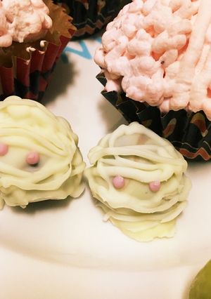 ハロウィンに！簡単チョコミイラ男!-レシピのメイン写真