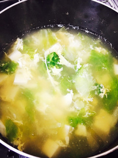夜食にオススメ 豆腐レタススープ-レシピのメイン写真