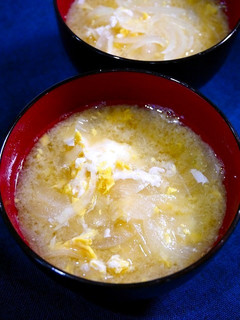 中性脂肪対策!たっぷり玉葱のお味噌汁-レシピのメイン写真