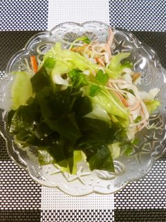 サラダにちょこっとワカメ(*^^)v-レシピのメイン写真