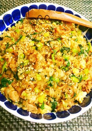 かぶの葉の旨辛コチュ焼肉チャーハン-レシピのメイン写真