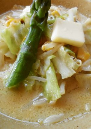 味噌バターカレー牛乳らーめん♪-レシピのメイン写真