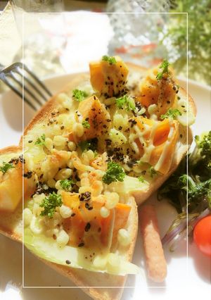 柿×セロリ×天かすのサラダトースト-レシピのメイン写真