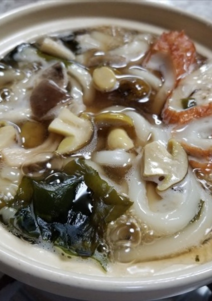 シモフリシメジとシモコシの鍋焼きうどん-レシピのメイン写真