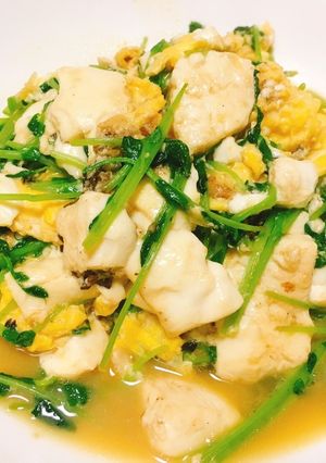 シャキシャキ豆苗と豆腐のふんわり卵炒め-レシピのメイン写真