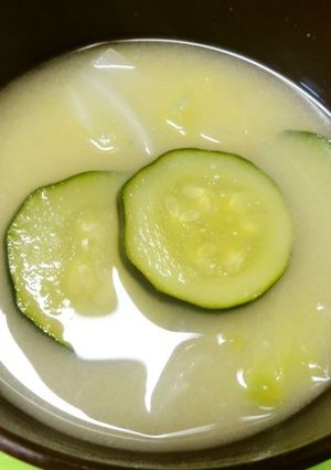 ＊ズッキーニのみそ汁＊-レシピのメイン写真